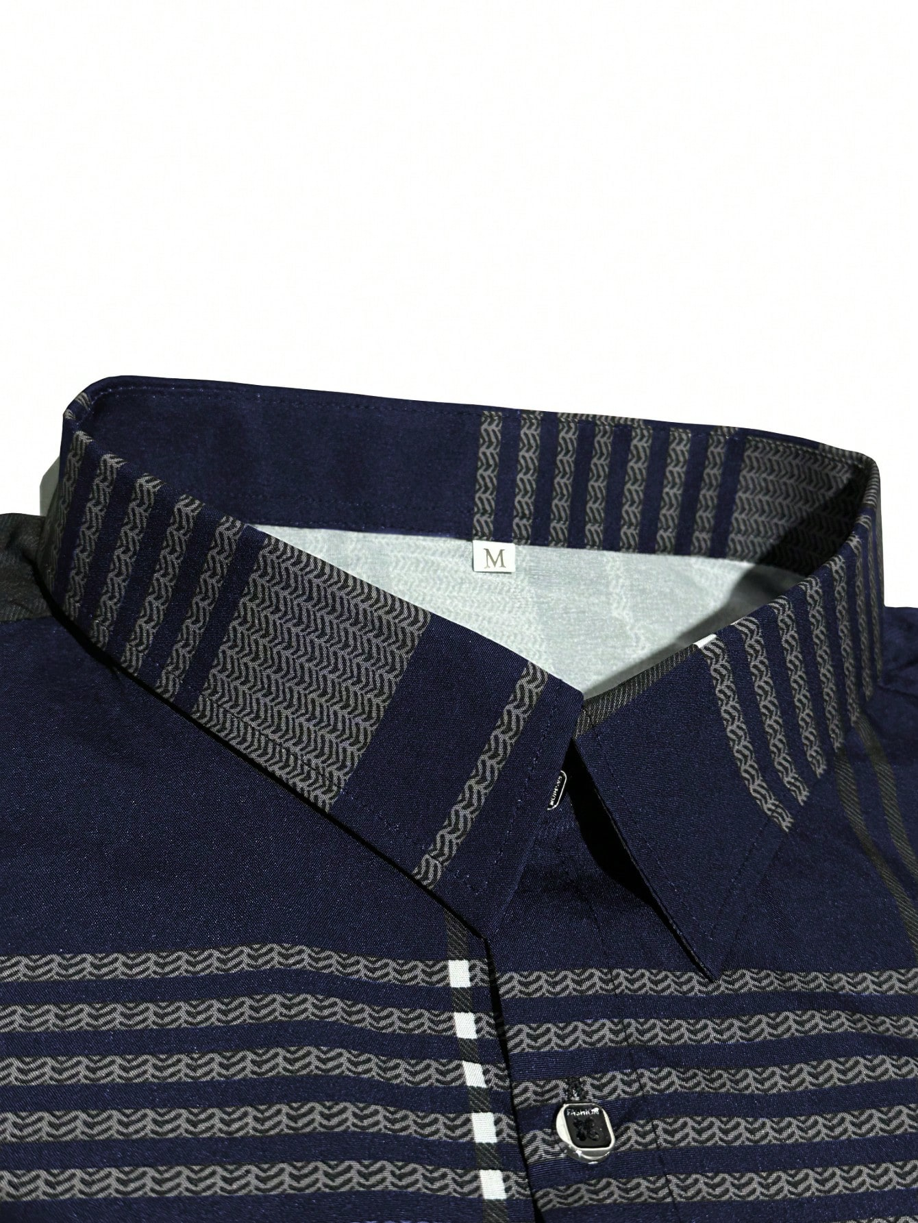 Ropa de Hombre, Camisas de Fiesta para Hombre, Ropa de Invierno para Hombre. Estilo Casual de Negocios Maduro, Elegante y con Estilo. Trajes de Fiesta, Trajes para Citas, Trajes de Navidad.