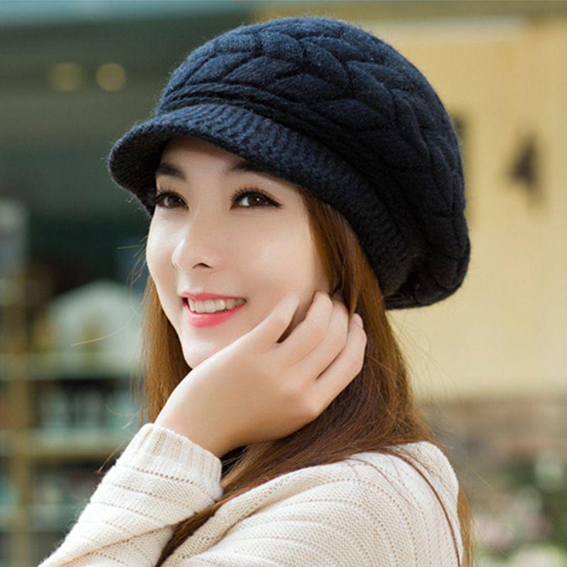 

1pcs Plush Lined Warm Hats With Ear Flaps, Elastic Fit, Plush Lining, Fashionable Autumn And Winter Knitted Beret - Solid Color Design Combines Fashion And Function