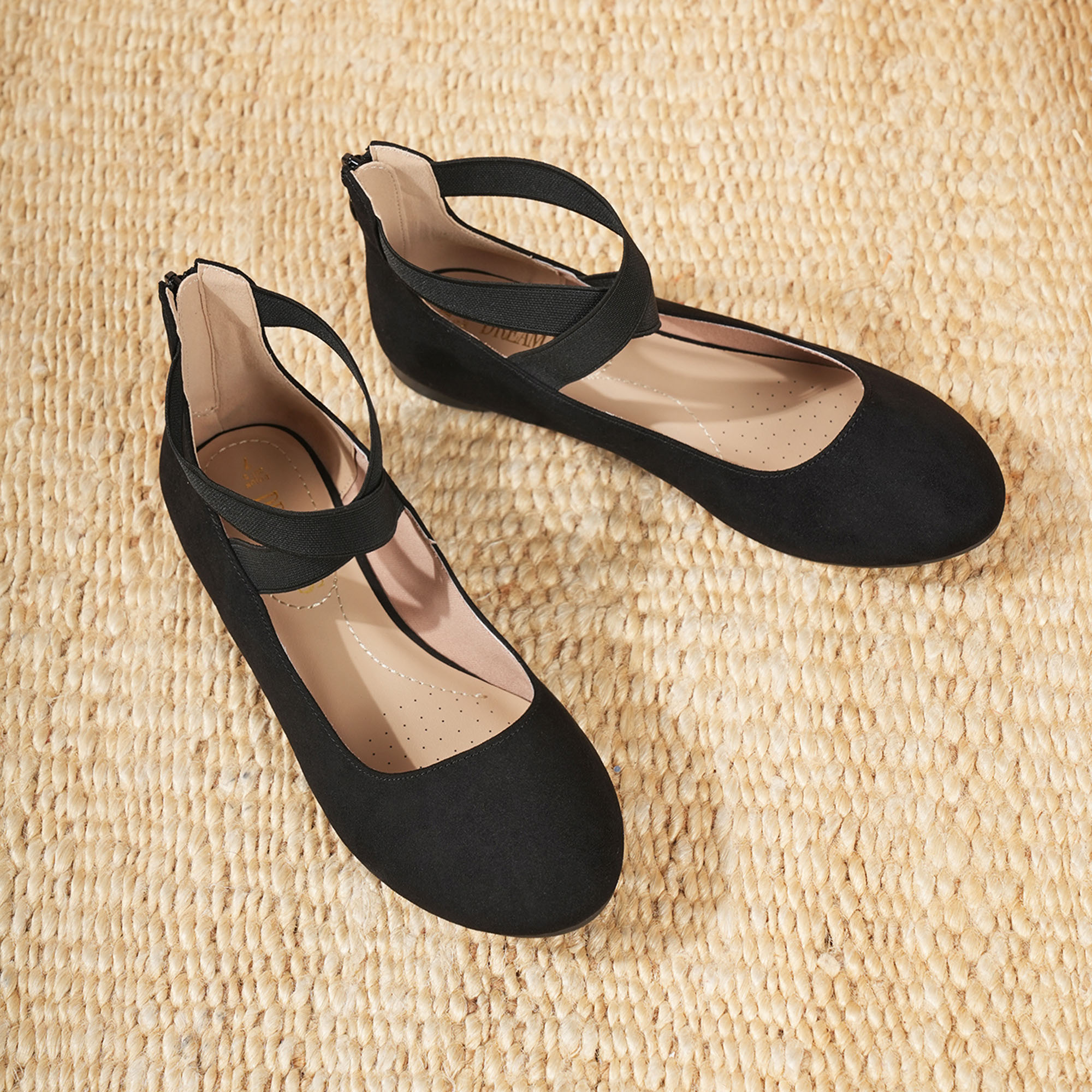 Elegant Almond Toe Design