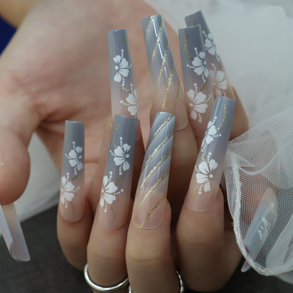 

Nails- 24 Pcs Press On Nails Long Coffin Fake Nails - Gray-blue Gradient With White Florets Design False Nails - Long Press-on Nails Full Cover Gorgeous Summer Press On Nails For Women Manicure.