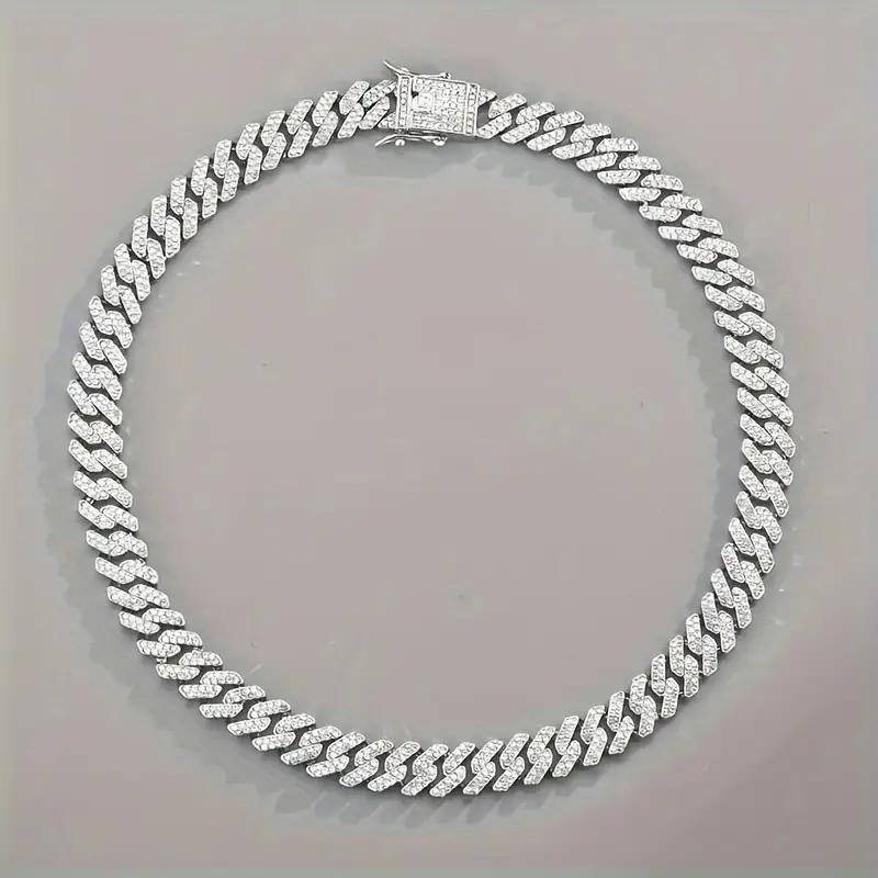 

Luxury Cuban Chain Necklace For Men Stylish And Elegant Necklace Perfect Gift