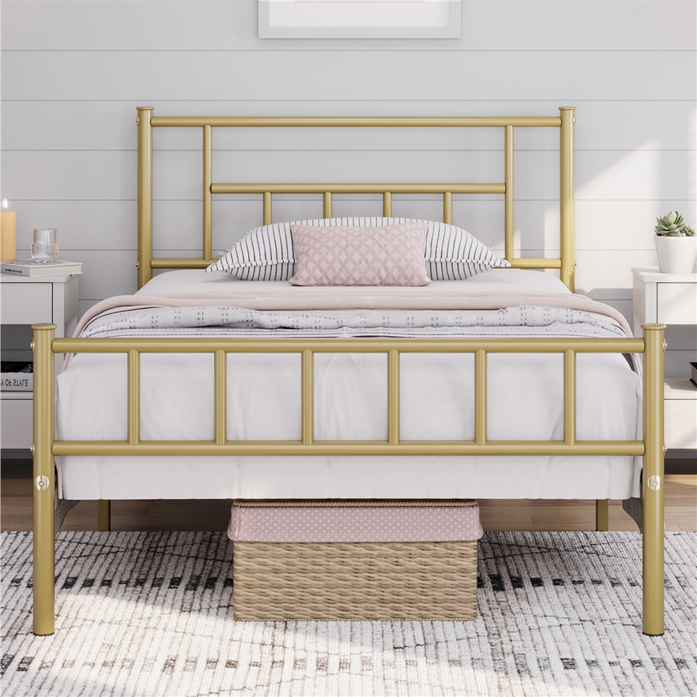 

Basic Metal Bed Frame Iron Bed Foundation Easy Assembly Slatted Bed Base With Headboard And Footboard