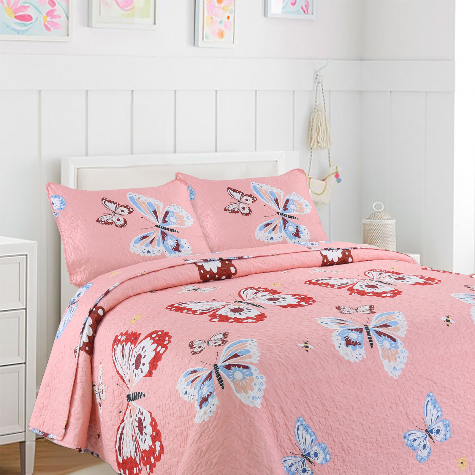 

Butterflies Reversible Quilt Bedding Set