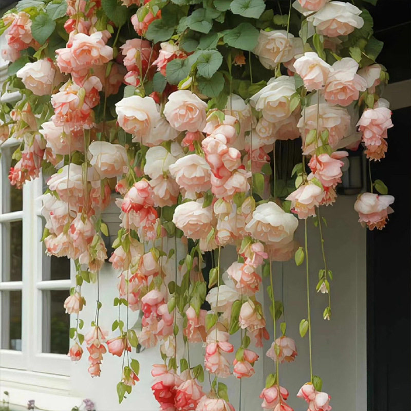 

Multi -color Hanging Silk Bells , Mixed Satin Flower , Blooming Round, In All , Repellent And Viewing, Climbing Flower Plants, Indoor And Outdoor Planting, A Flower Stand