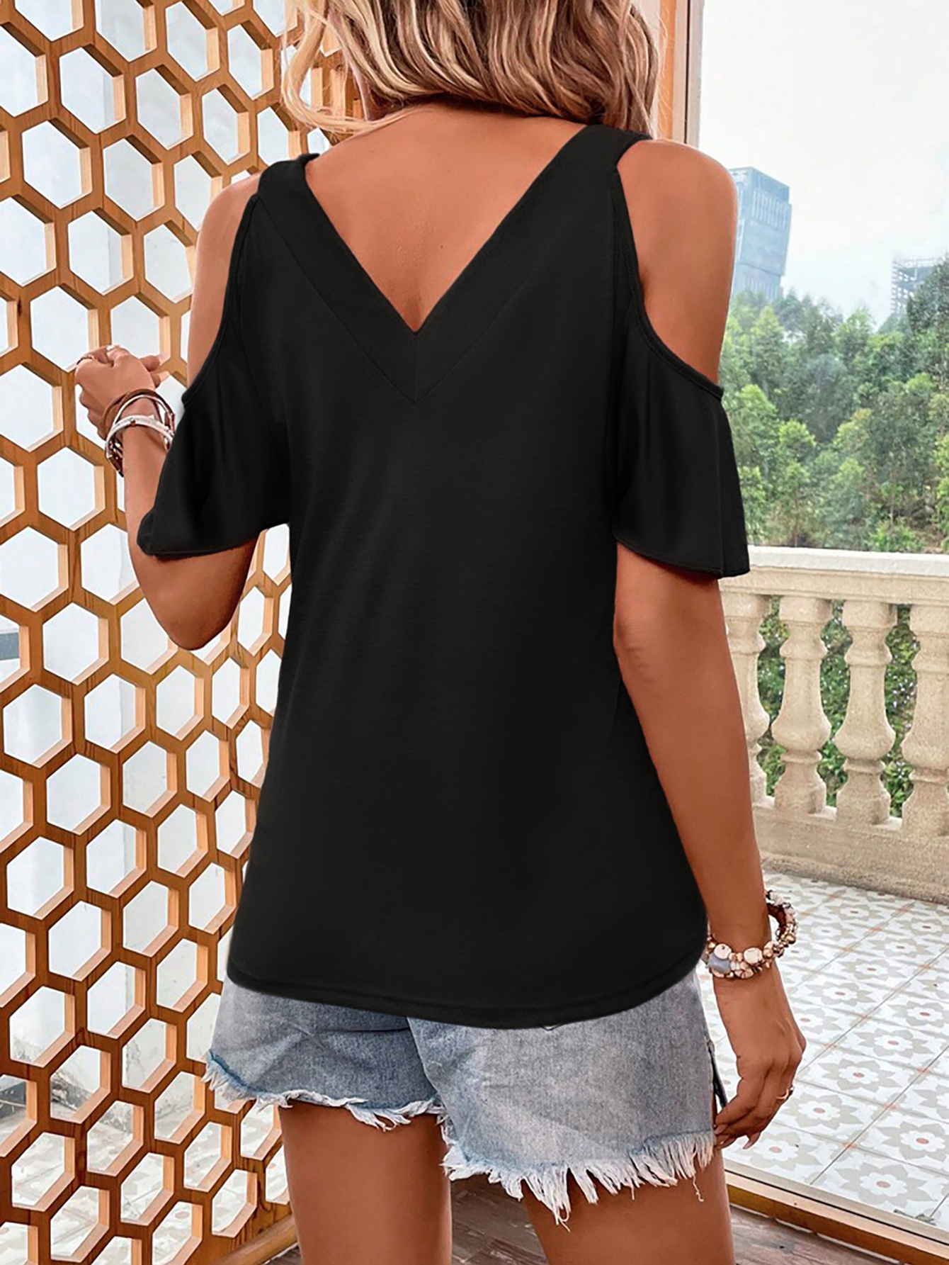   womens v neck cross strap strapless solid color t shirt black 0