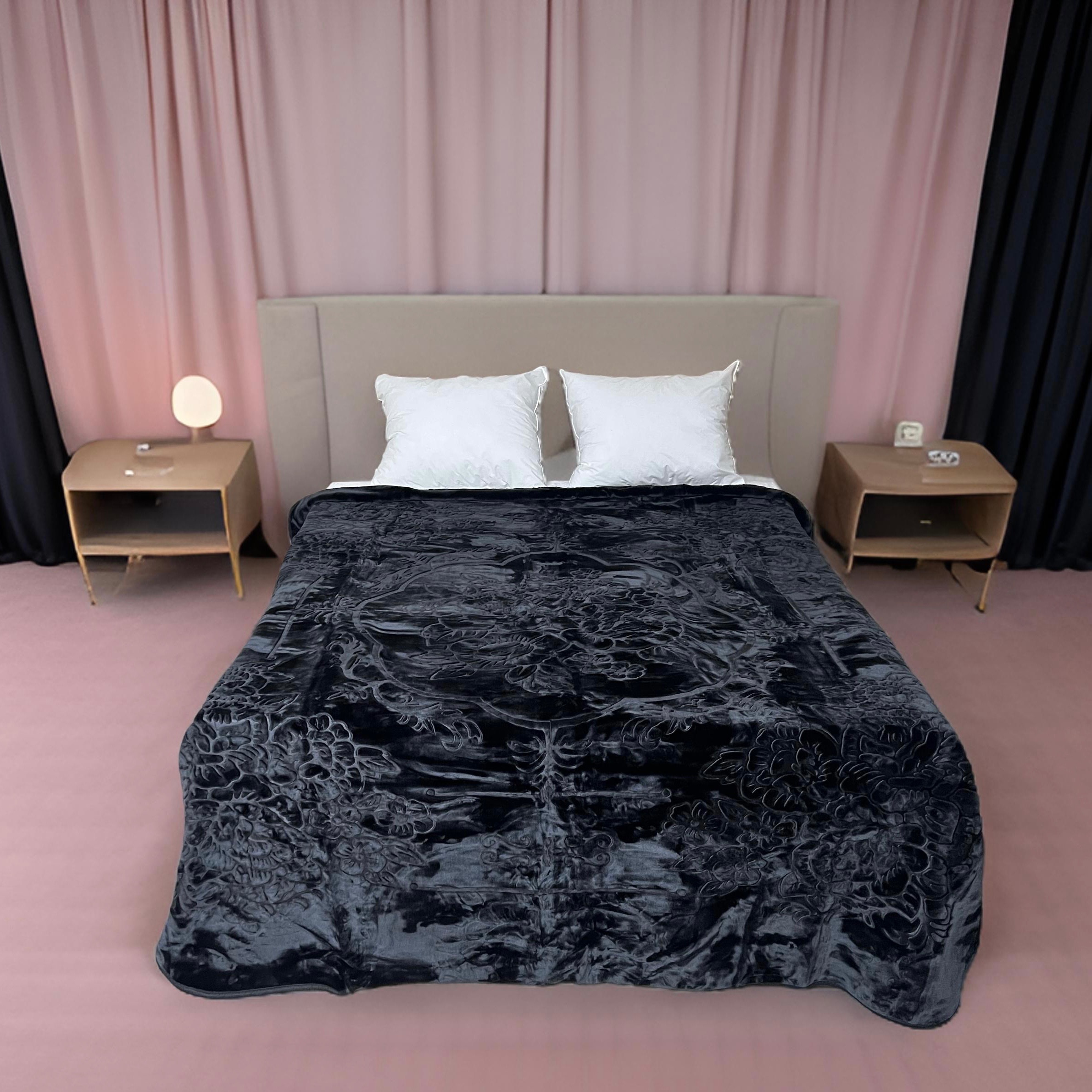 

Brand New Super Soft Mink Size Solid Color Embossed Blanket 79x90inch 7lbs Best For Autumn Spring Season Easy Care,warm,comfortable,luxury.