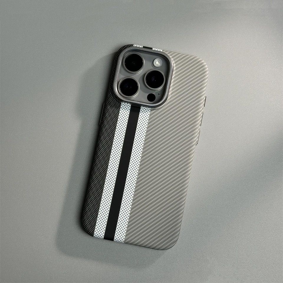 Kevlar carbon fiber pattern suitable for iPhone 16 magnetic phone case 16PROMAX all inclusive anti fall PC business cover