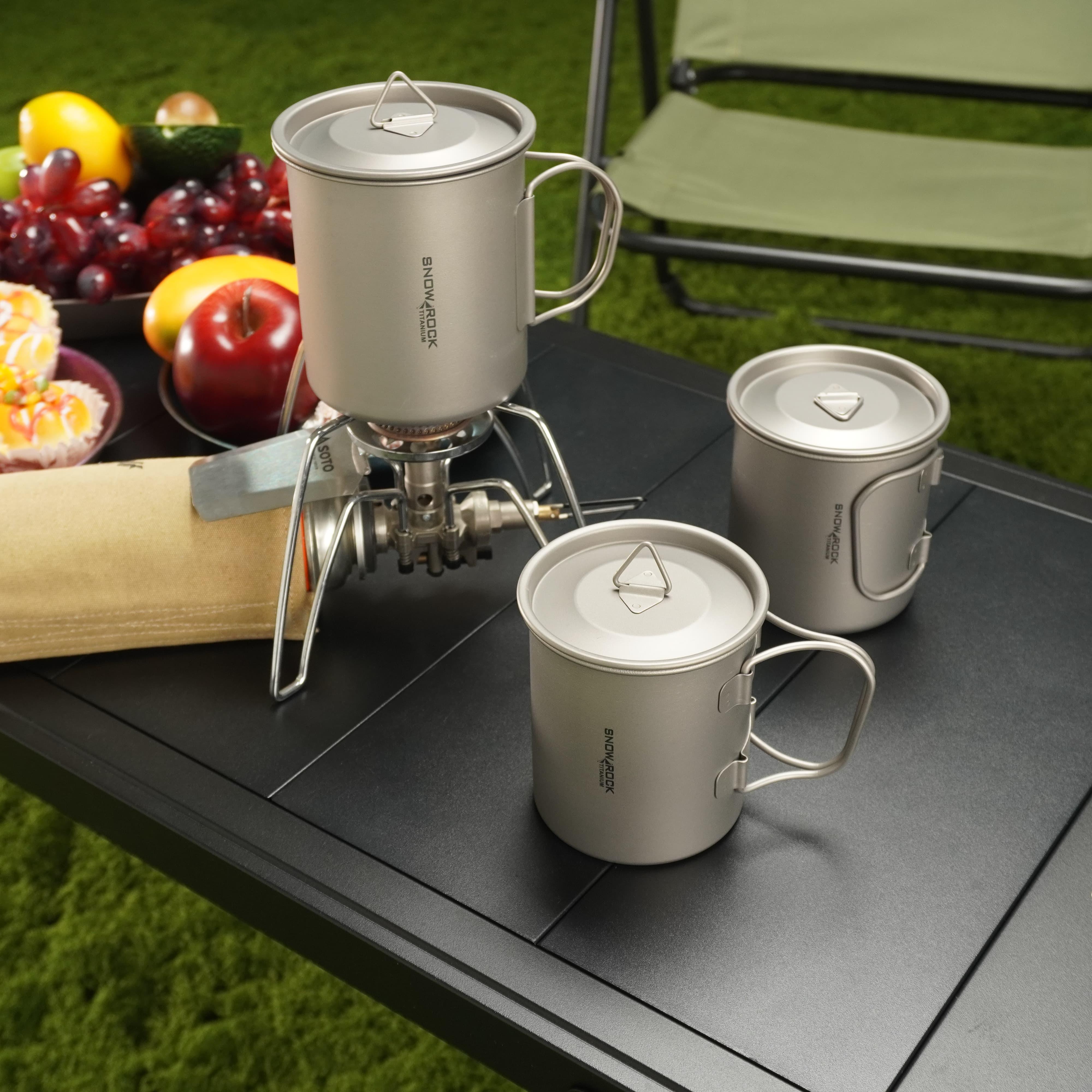 Lot de 4 tasses à café de camping avec poignée pliable en acier inoxydable pour camping, randonnée, randonnée