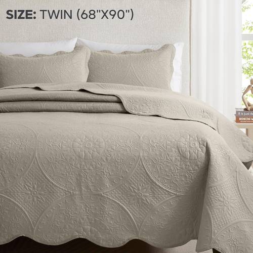 3pcs luxury quilted bedspread set oversize quilt coverlet soft cozy floral bedspread with pillow shams breathable lightweight for bedroom decor