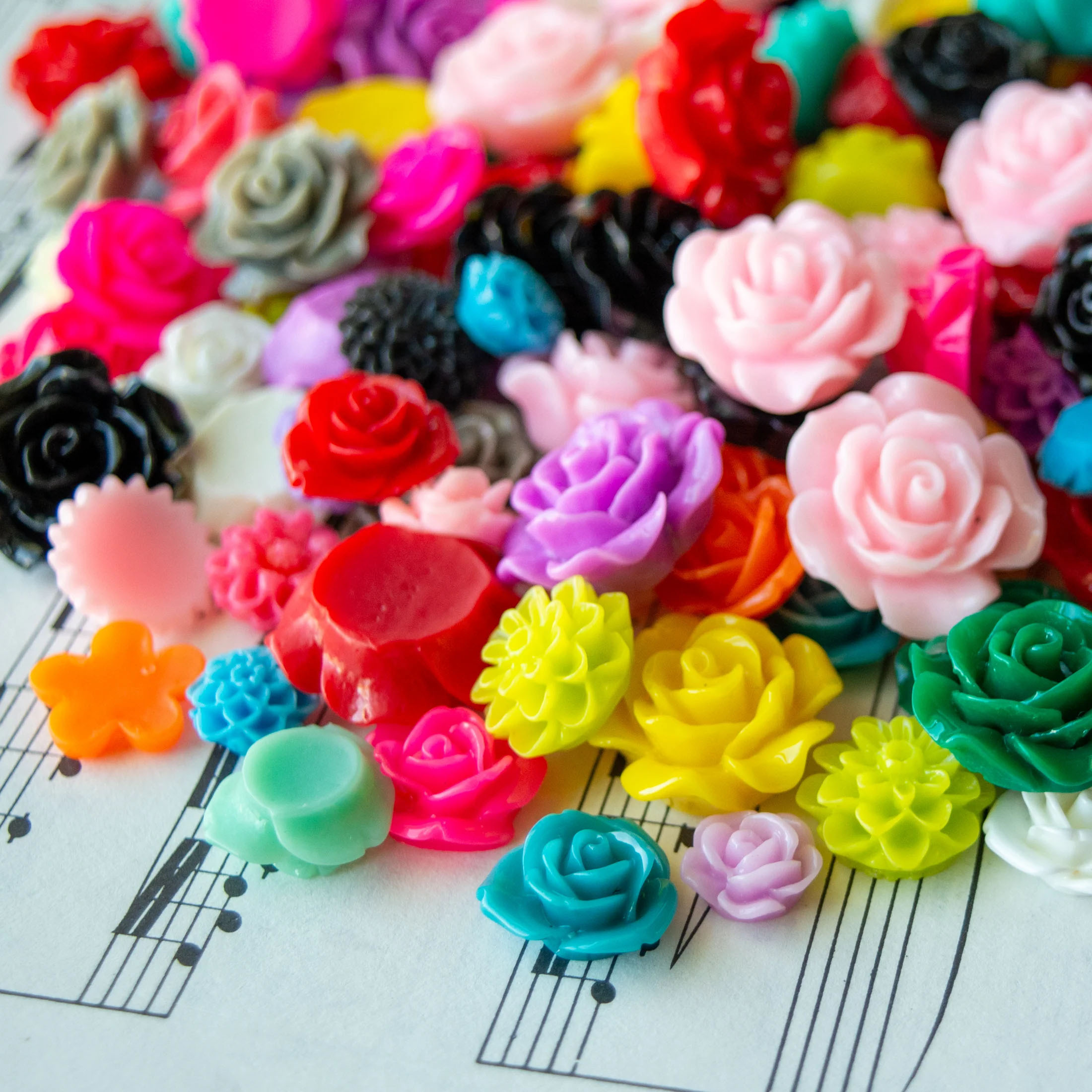 TEMU Resin Flower Cabochons Mix Size From 6mm To 19mm Roses, Daisy, And Peony Flat Backs / 200 Pcs Bulk