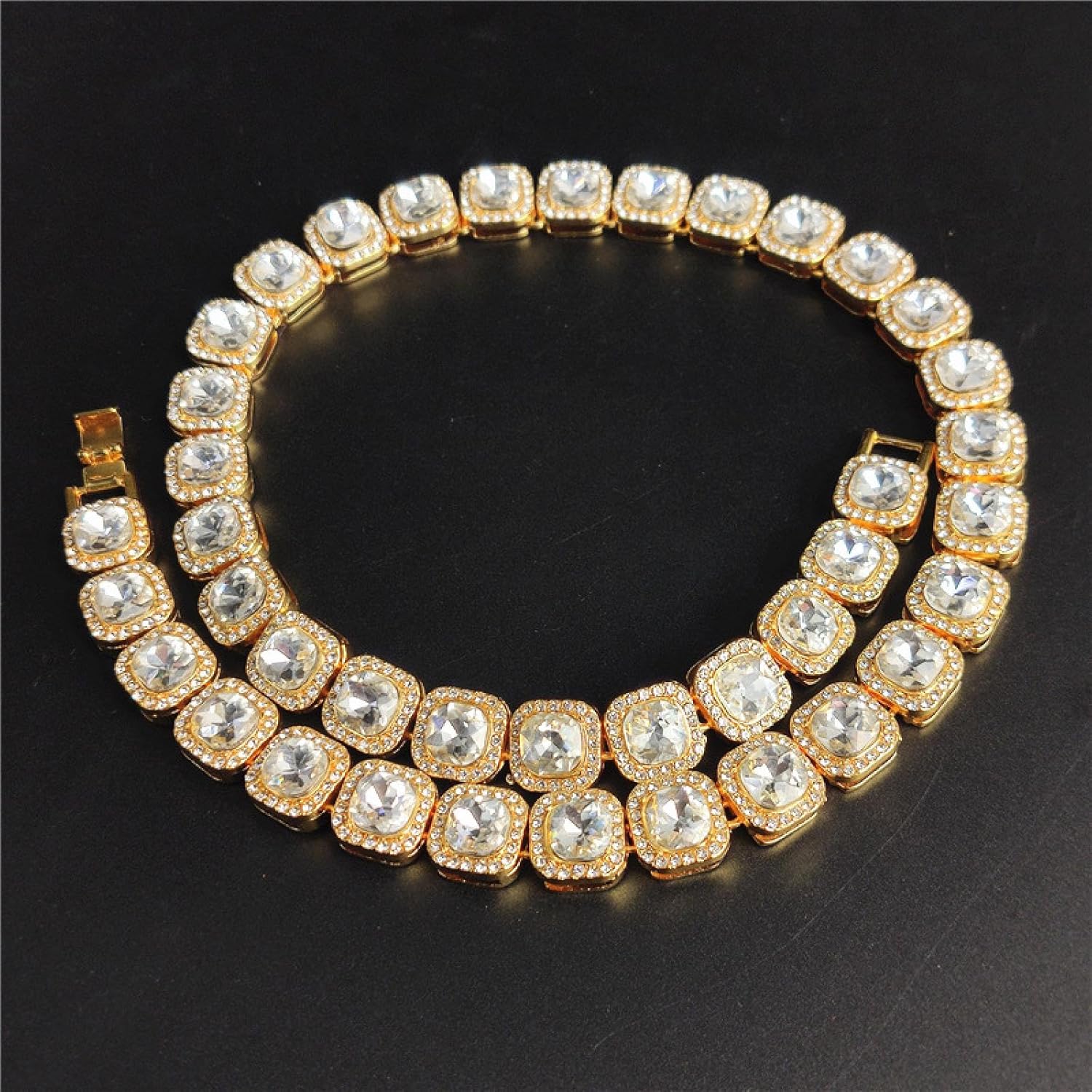 Square Rhinestone Necklace, Showing Grandeur, Luxury and High-end, Trendy and Versatile, Suitable for Hip-hop Fashion and Banquet Matching.