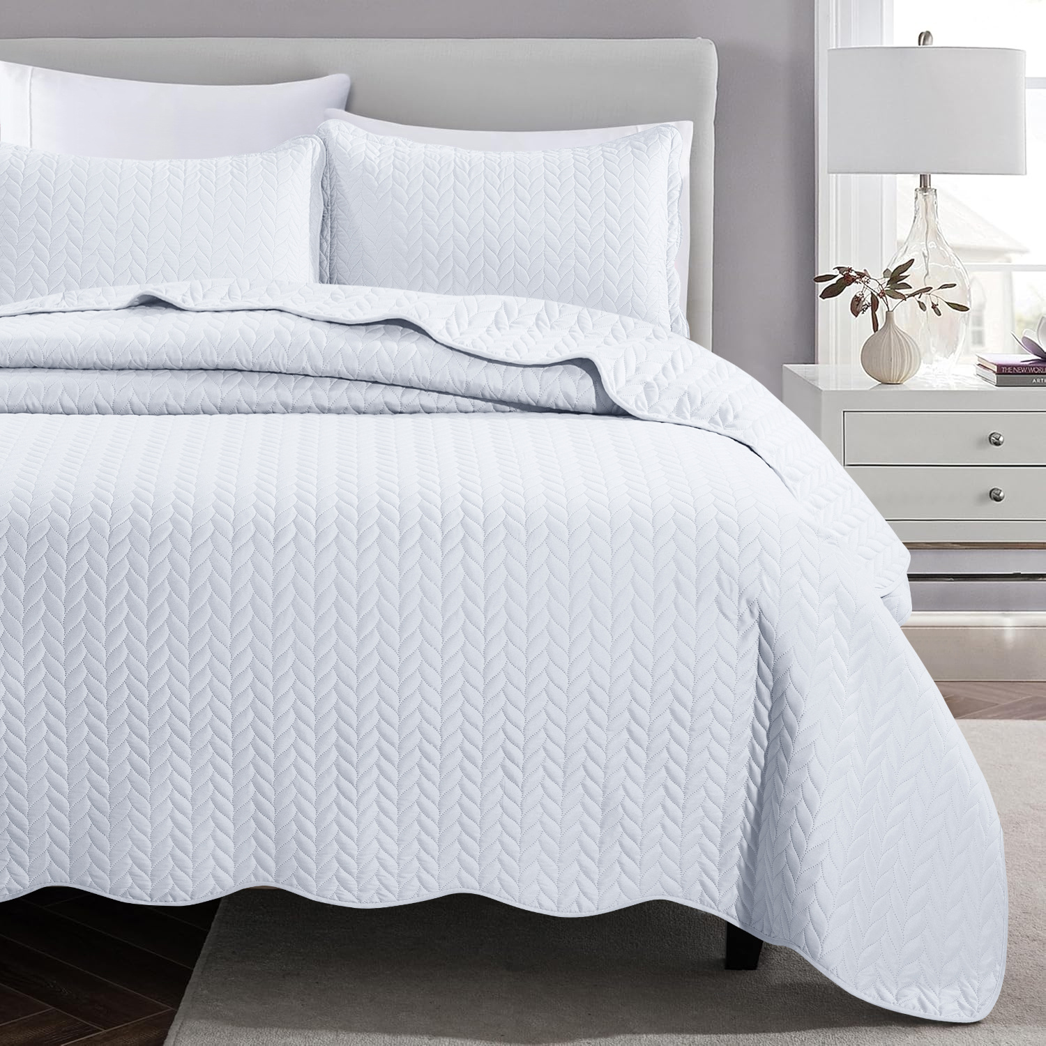 TEMU Lightweight Quilted Bedspread – Soft And Breathable Quilt Set, All Season Microfiber Bedding, Soft Bedding Set, Twin, Full / Queen, King Sizes,