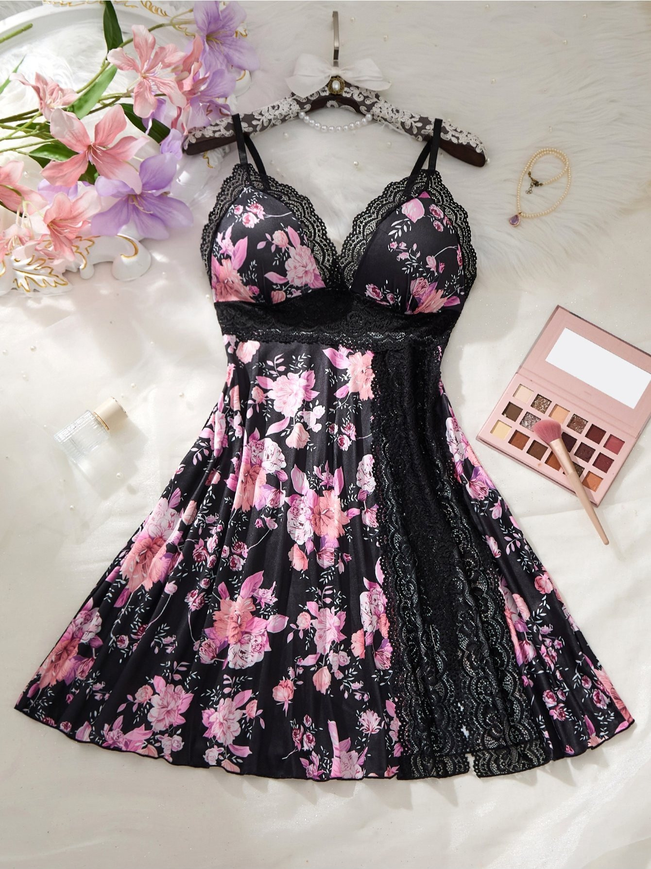 Women's Elegant Lace Camisole Dress Nightgown, Floral Printed Hot Lingerie  Sleepdress Pajama with Side Slit, V-Neck * Sleepwear for Women, Soft and  Comfortable Homewear for Anniversary Dating Birthday 