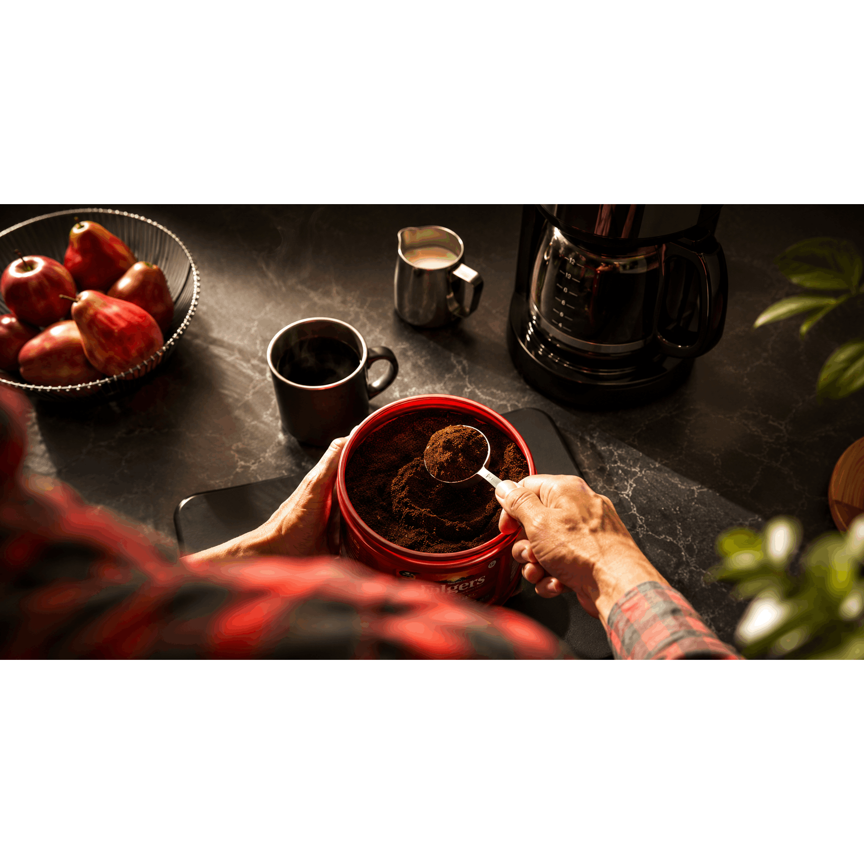 3 packs of 6 4 oz each   ground   smooth medium roast coffee for home brewing breakfast   family   everyday brewing