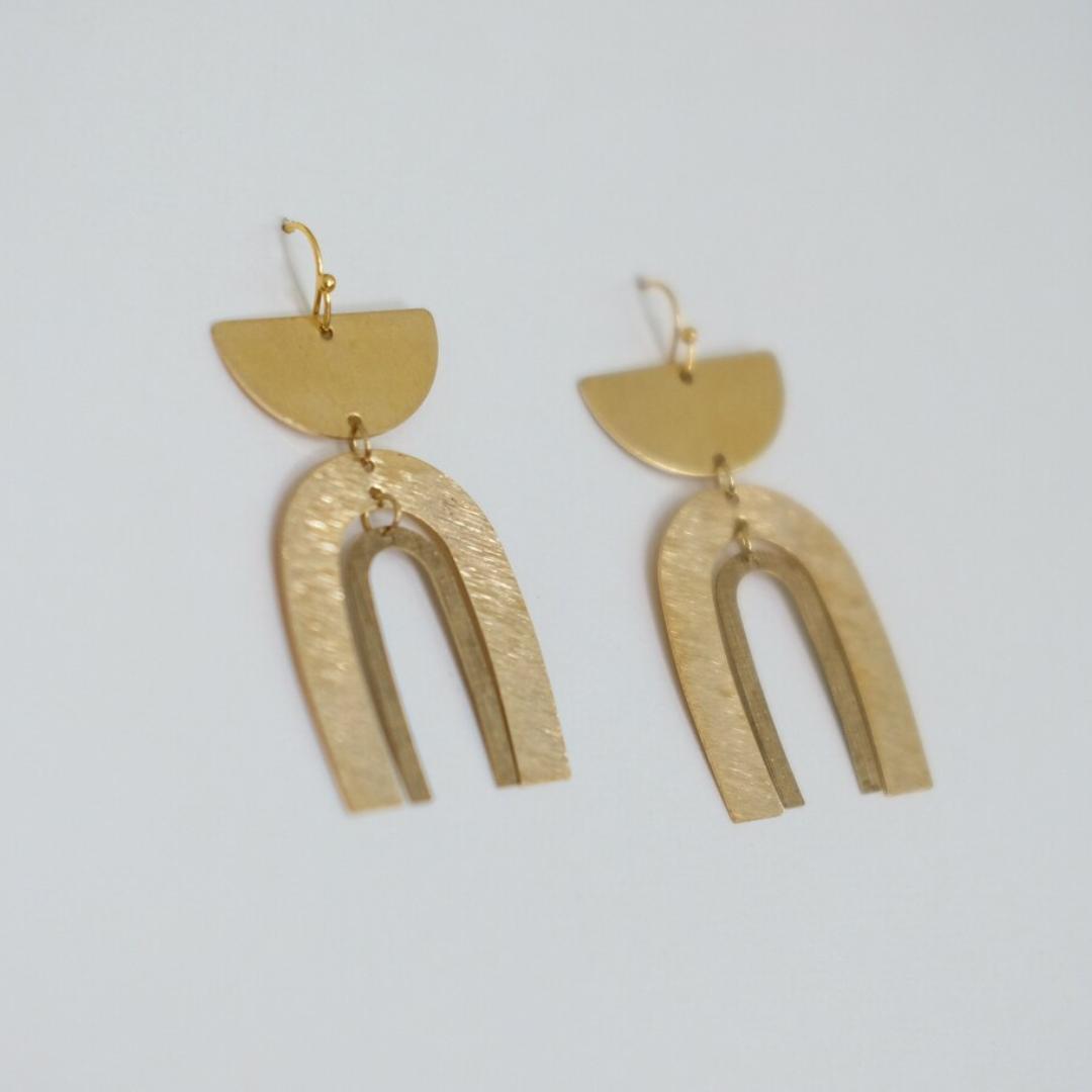 

Fashionable Gold Arch Shaped And Semi- Pendant Earrings, Women's Jewelry Accessories