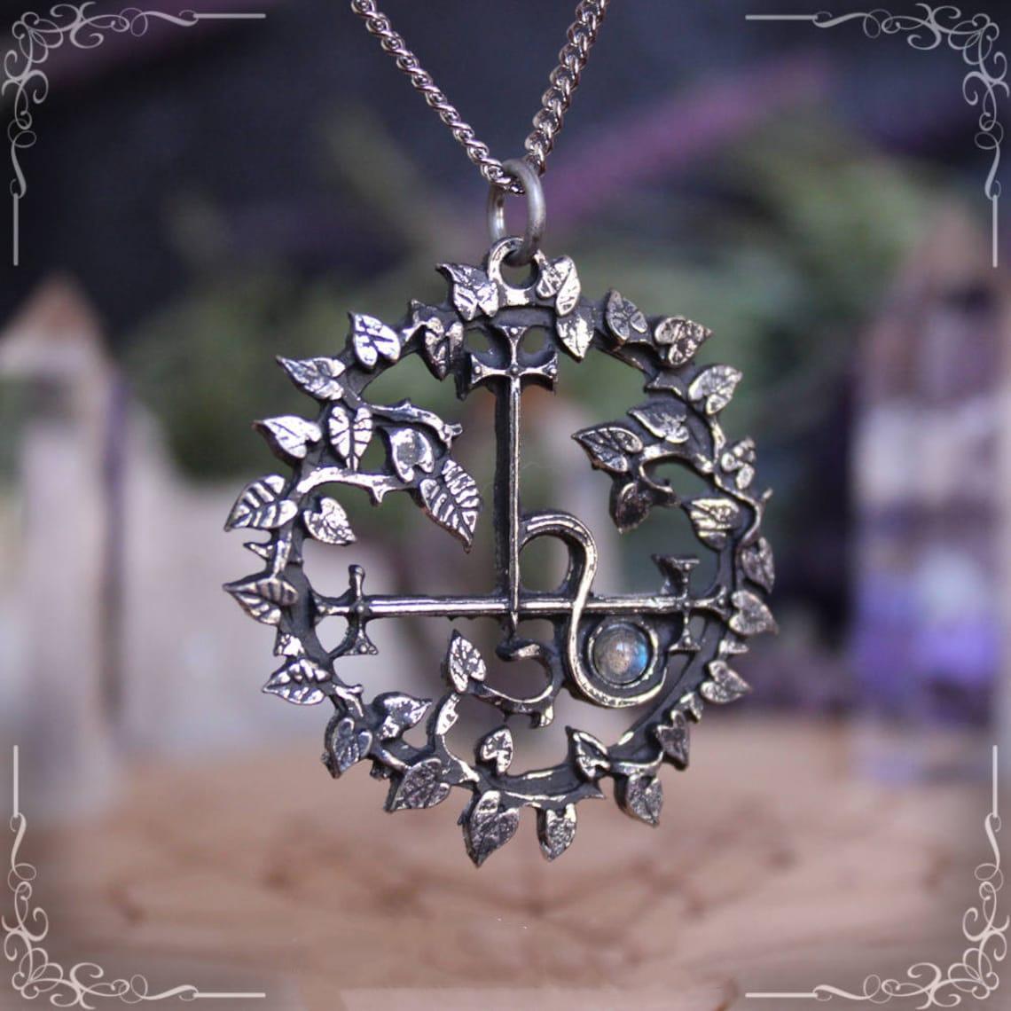 

Lilithsigil Pendant Style3