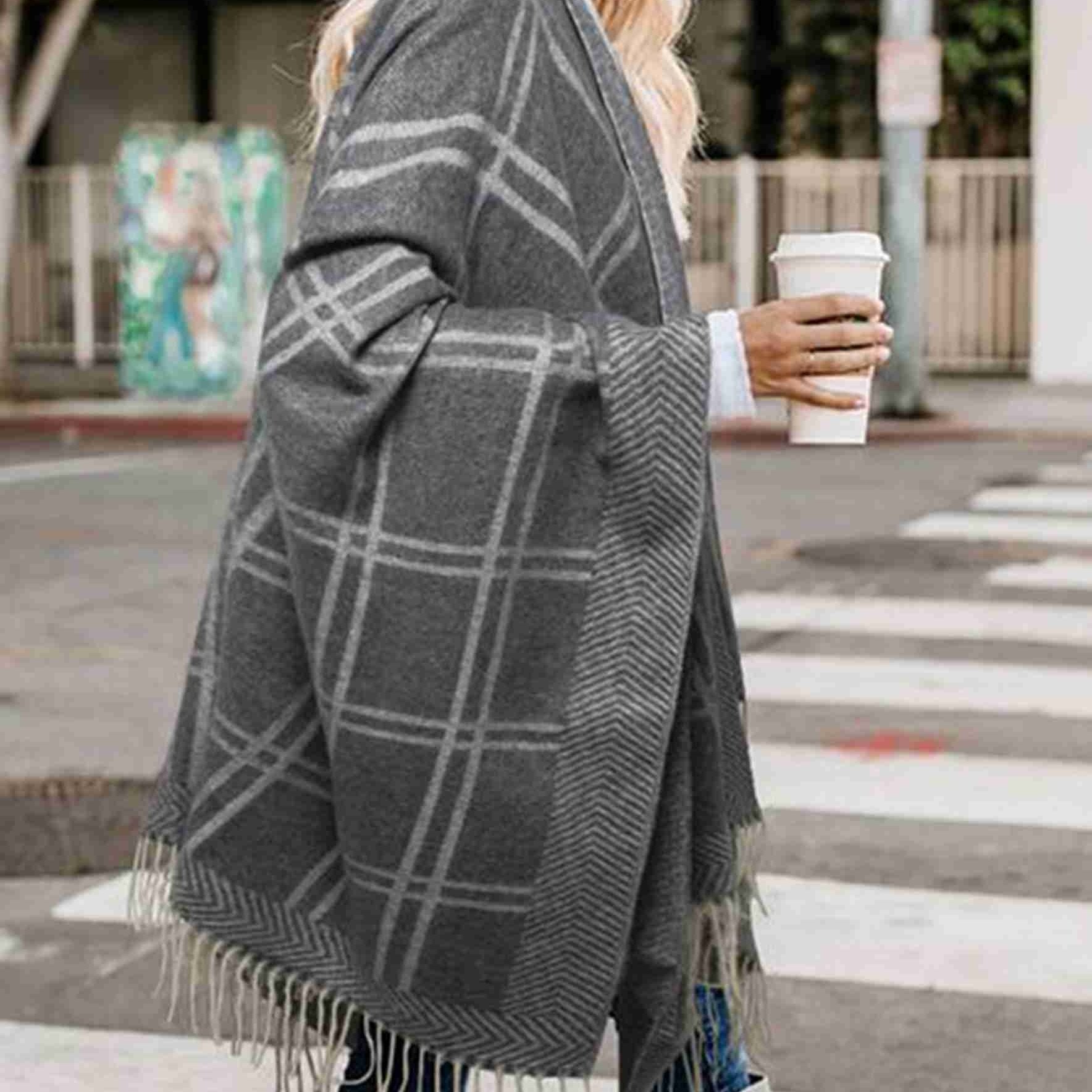 

Women's Warm Boho Open Front Poncho Knitted Plaid Shawl Wrap Cape Tassel Cardigan Sweater