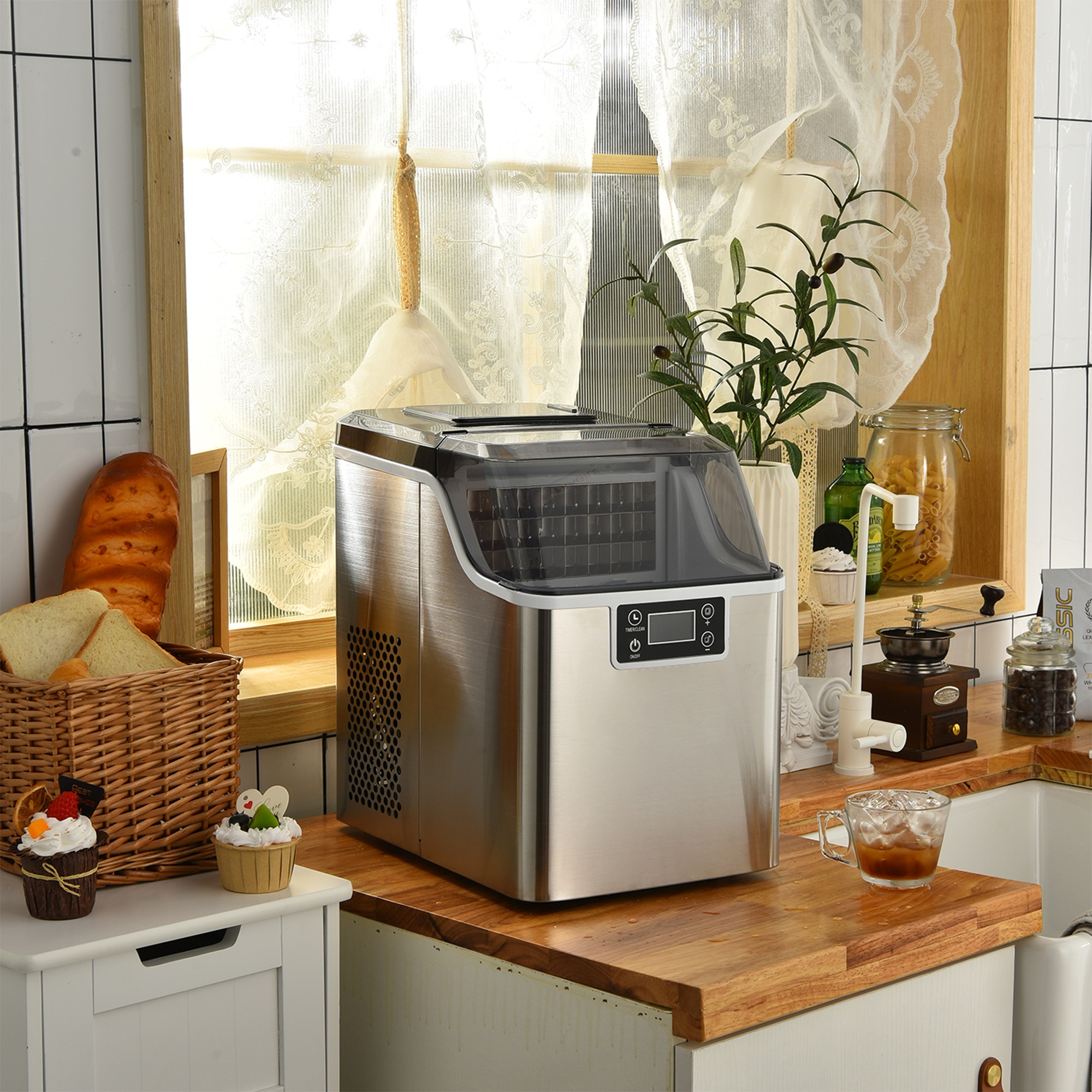 TEMU Costway Countertop Ice Maker, Electric Ice Making Machine W/ A Top Inlet Hole, Auto Self-cleaning, 18kg (40lbs)/24h, 24pcs Ice Cube/, 3.2l