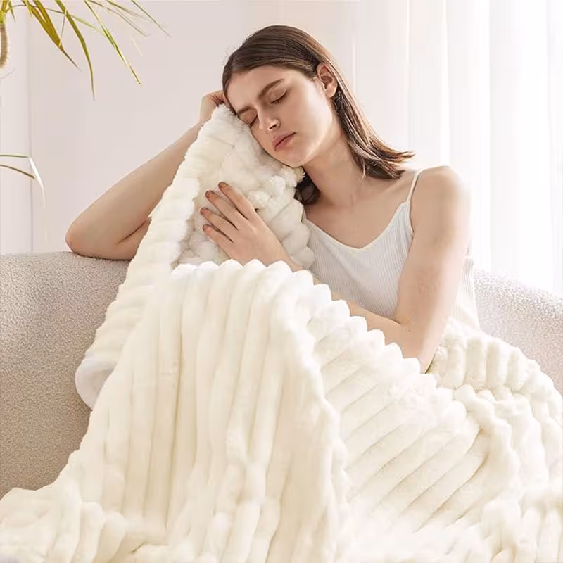 1pc thickened blanket soft and comfortable rabbit hair reversible blanket thermal fleece blanket nap blanket air conditioning blanket office outdoor camping gift blanket Product details 3