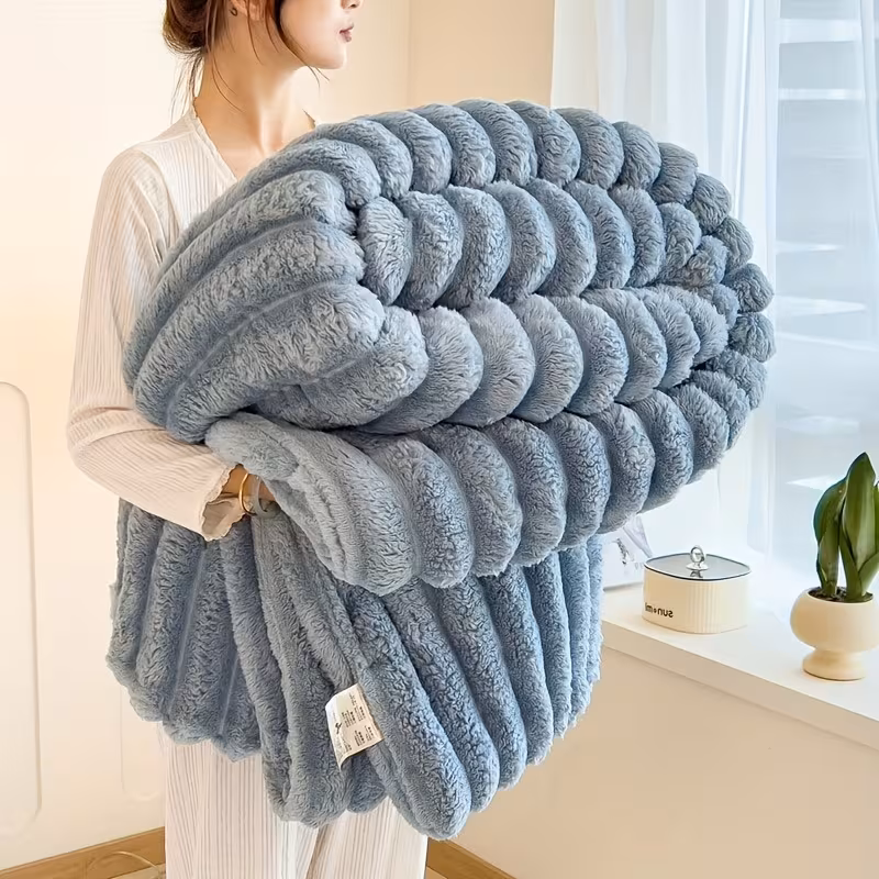 1pc thickened blanket soft and comfortable rabbit hair reversible blanket thermal fleece blanket nap blanket air conditioning blanket office outdoor camping gift blanket Product details 8