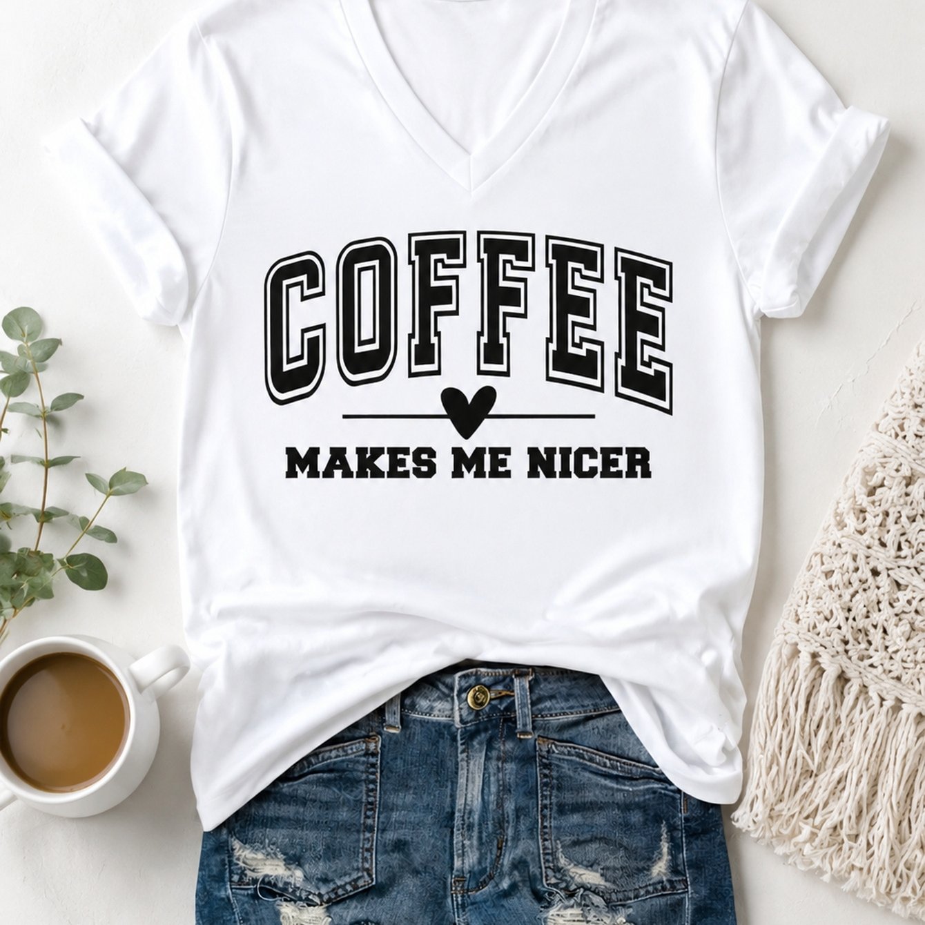 TEMU T-shirt décontracté à col en V pour du café (motif cœur et typographie) – Haut noir élégant, , coupe confortable, parfait pour décontractées |