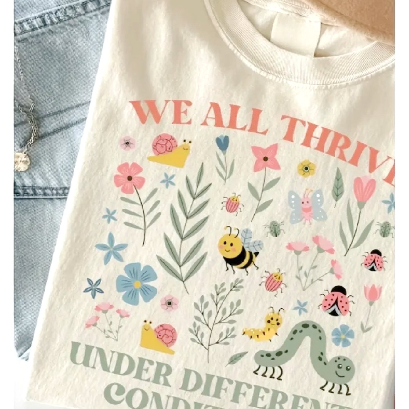TEMU T-shirt fantaisie de la nature (motif floral de limaçon et d'insecte) – T-shirt d'été crème à manches courtes et col rond, style ludique, coupe