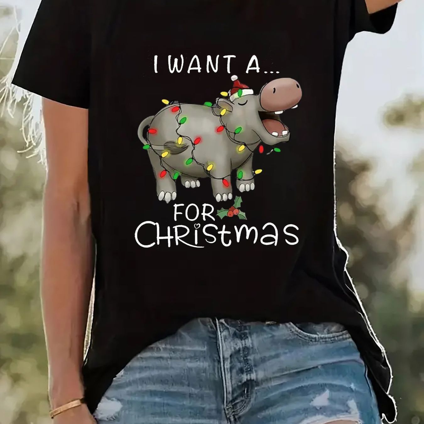 TEMU T-shirt et Amusant, Joyeux et Lumineux avec Lumières, T-shirt Hippopotame Ludique, T-shirt de Noël Fantaisiste, Design Joyeux, T-shirt