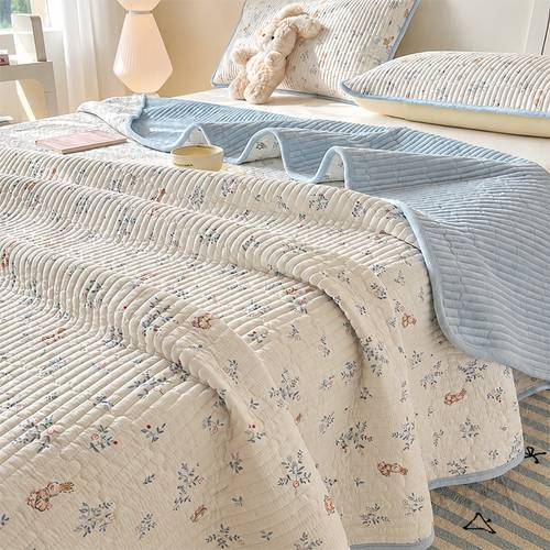 dual use bed pad with washing fleece quilt and soft bedding that washed