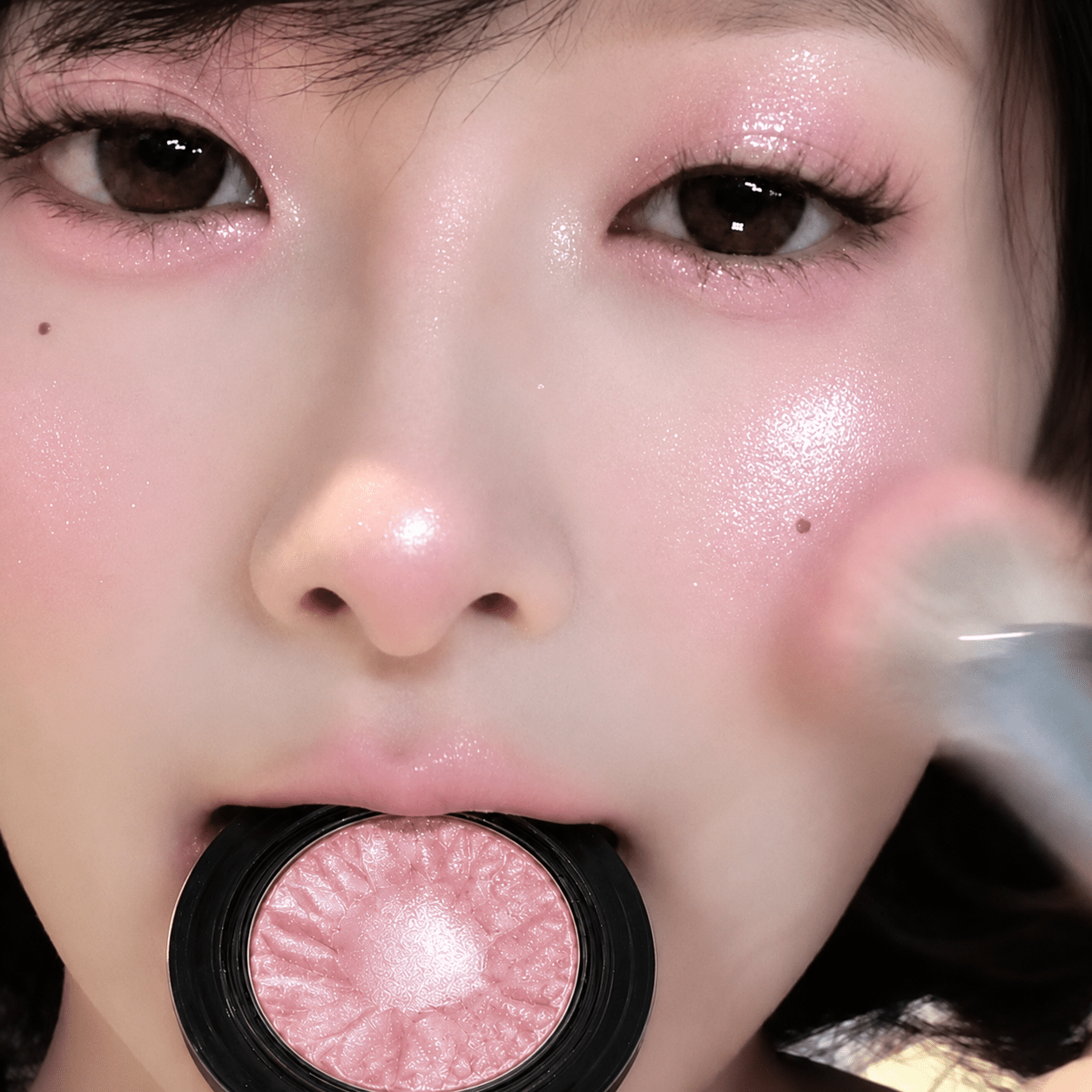TEMU 얼굴 하이라이터 화이트 문라이트 하이라이터 투명 유리광 펄·크러쉬드 글리터 쿨톤