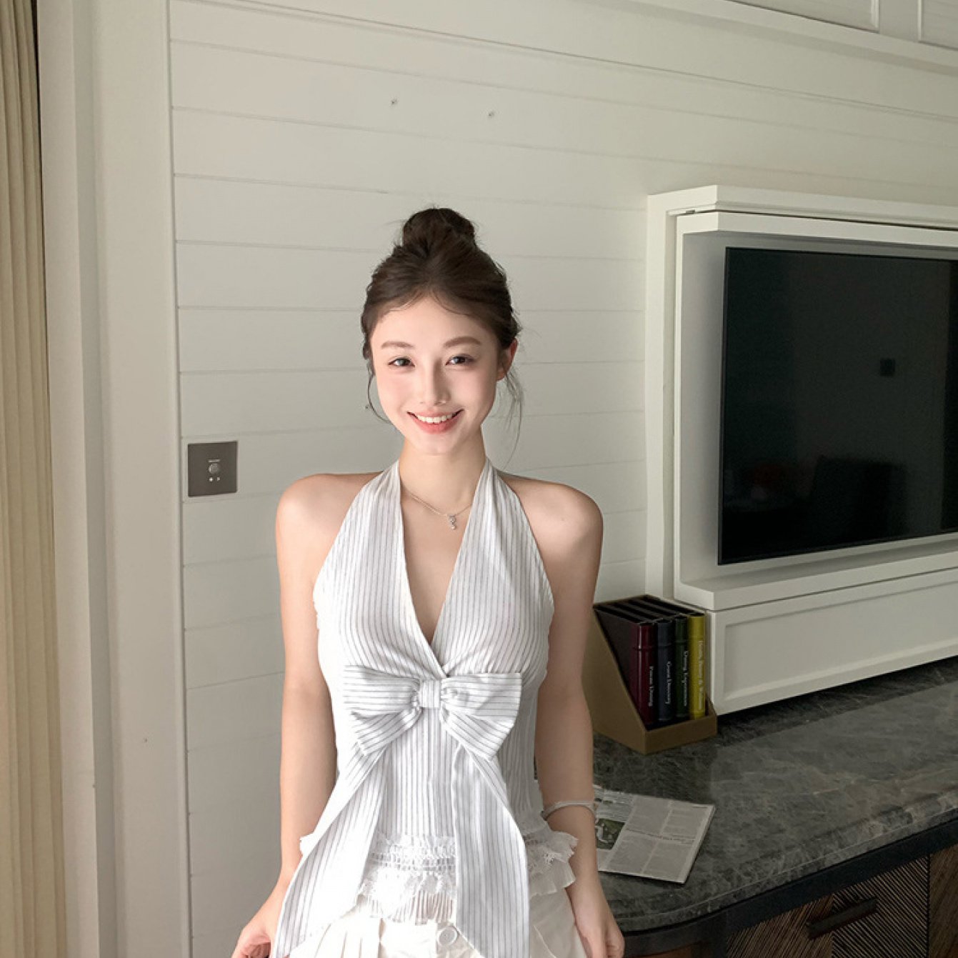 TEMU 여성 홀터넥 나시 리본 블라우스 브이넥 슬림핏 민소매 여름 데이트룩 바캉스룩 페미닌 청순섹시 휴양지룩 꾸안꾸 레이스 프릴