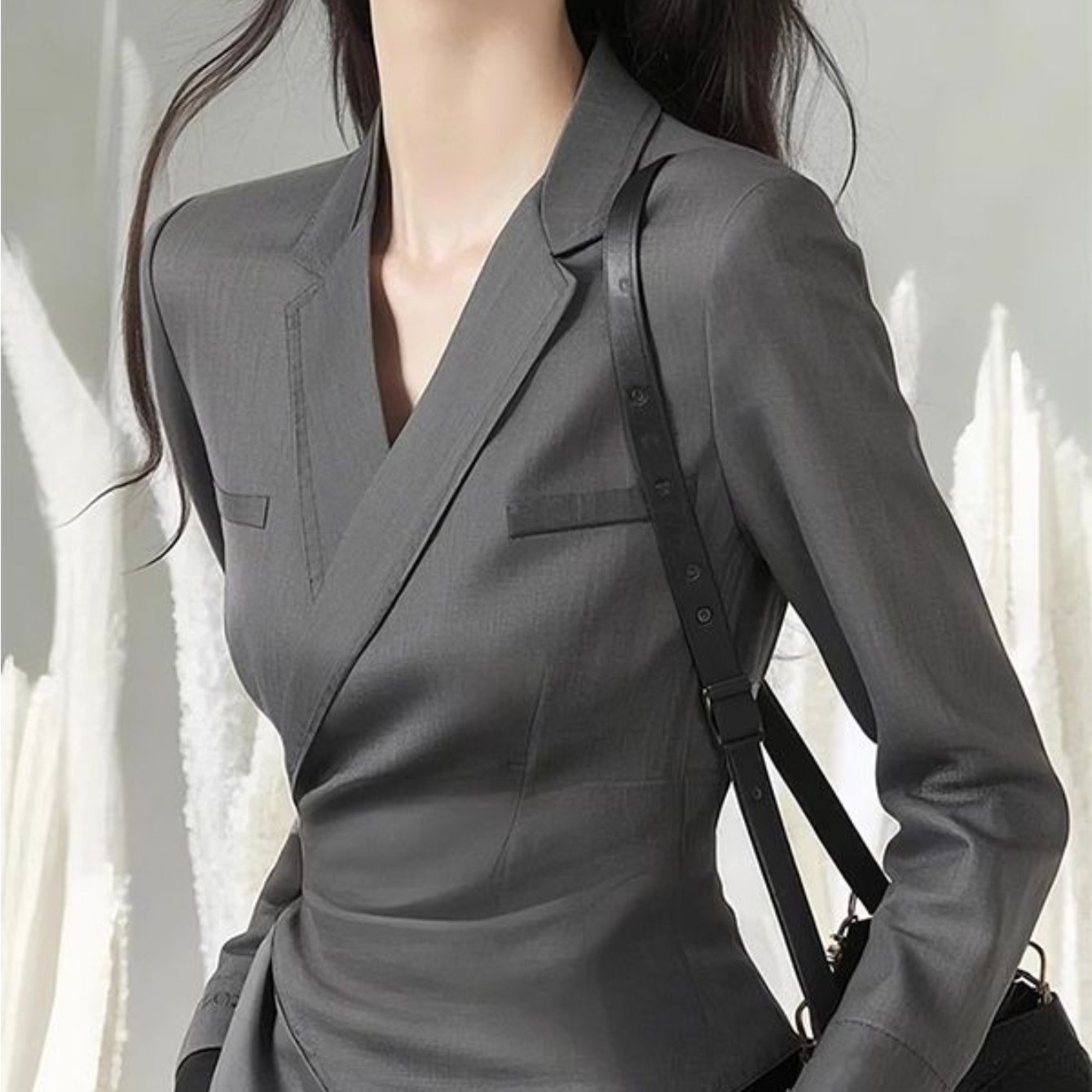TEMU 여성 랩 블라우스 자켓 슬림핏 테일러드 카라 셔츠 허리라인 핀턱 날씬해보이는 세련된 오피스룩 하객룩 출근룩 격식룩 모던 시크 그레이