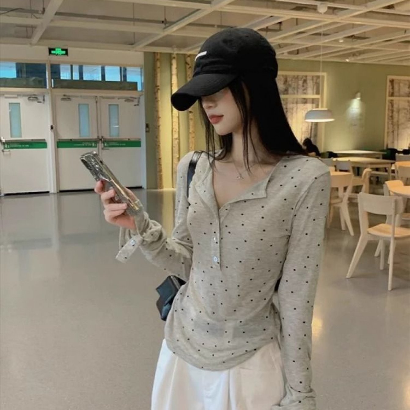 TEMU 여성 도트 땡땡이 긴팔 티셔츠 헨리넥 단추 슬림핏 얇은 여름 긴소매 자외선차단 여리여리한 체형커버 꾸안꾸 에어컨대비 바캉스룩 빈티지 상의