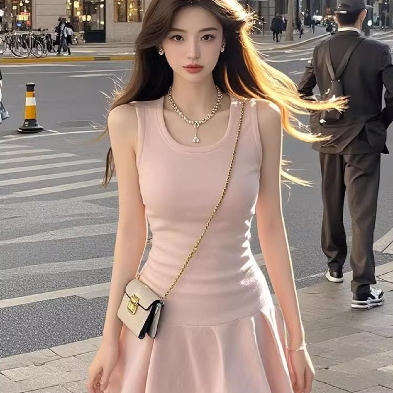 TEMU 여성 민소매 나시 미니 원피스 슬림핏 에이라인 허리라인 몸매보정 날씬해보이는 쫀쫀한 하이틴 데이트룩 바캉스룩 꾸안꾸 핑크 슬리브리스 라운드넥