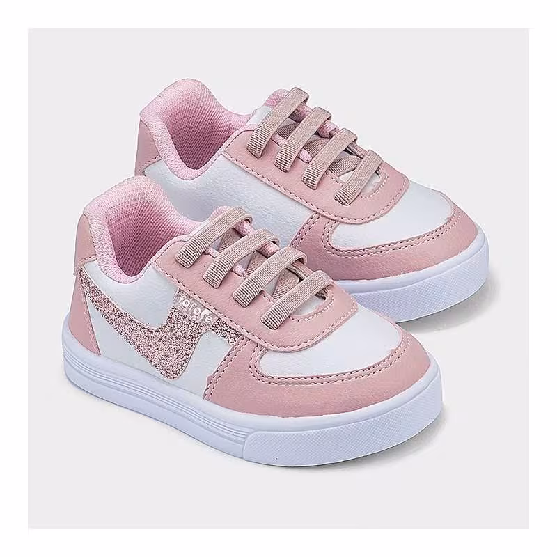 Par de tênis infantil feminino casual na cor rosa e branco