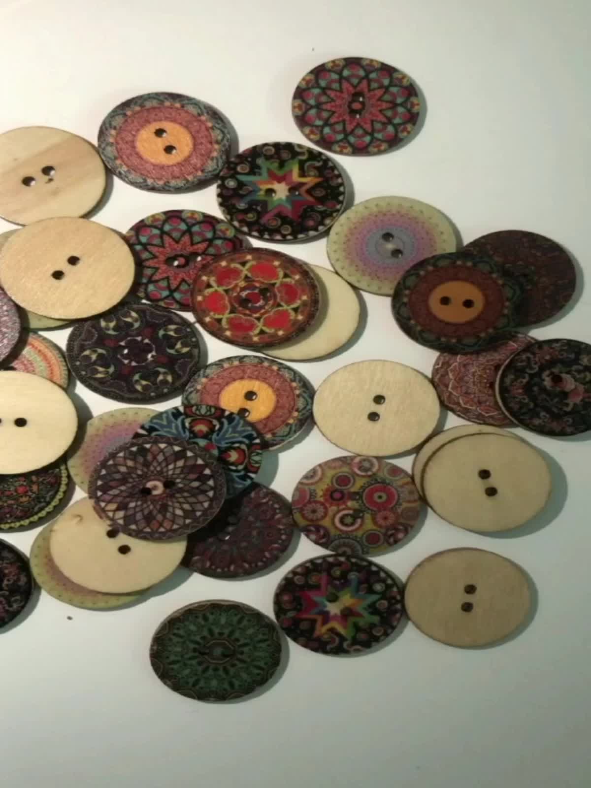  NUOMI 100Pcs Cute Wooden Craft Buttons 2 Holes