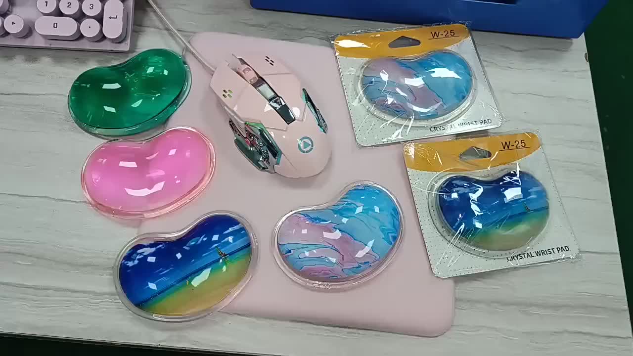 2023 3d Heart shaped Silicone Mouse Pad: Soft Wrist Support - Temu