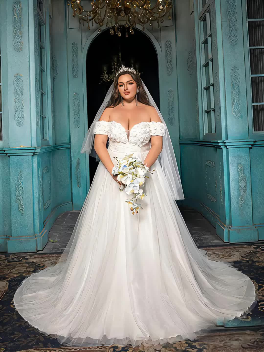 Plus Size, Plus-size Women's Halter Wedding Dress
