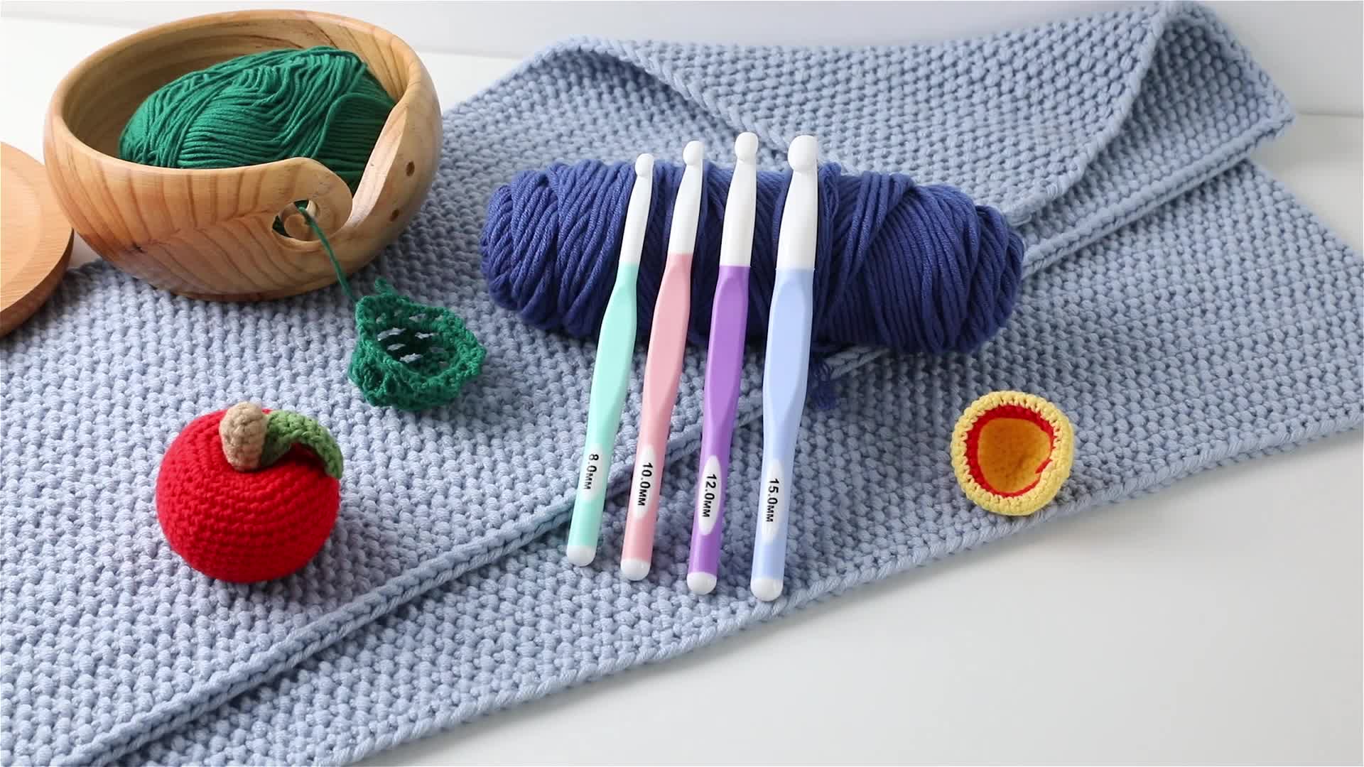 4 Pcs Large Sizes Crochet Hooks (8mm / 10mm / 12mm / 15mm) Ergonomic Crochet  Needles Set Carpet Crochet Smooth Crochets Hook Kits Diy Hand Yarn Weavin