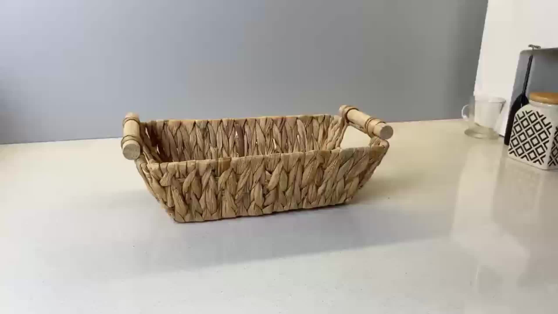 VATIMA Hyacinth Small Wicker Basket 11.6x8.1x4.9 - Bathroom Organizer,  Wooden Handle, Decorative Storage