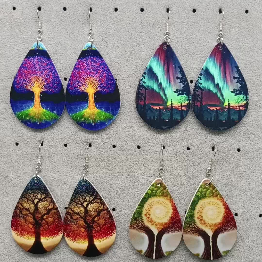 Eco-Resin: Loofah Accents Earrings – Storm King Art Center