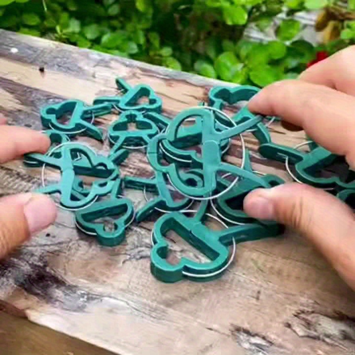 50pcs adjustable plant support clips support tools for tomatoes vines flowers reusable durable plastic clips for effortless installation ensuring beautifully organized gardens Product details 10