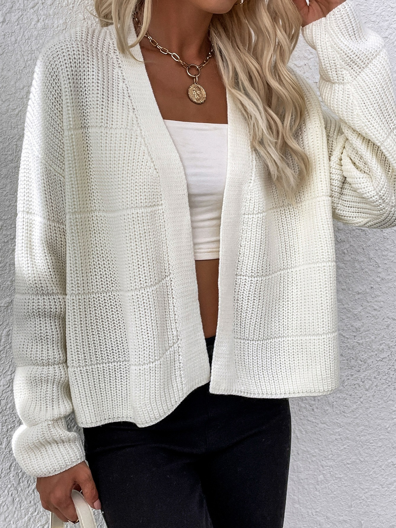 Short white cardigan clearance sweater