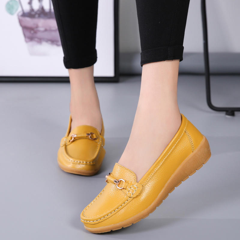 Women's Flat Loafers Chain Decor Faux Leather Slip on Loafers
