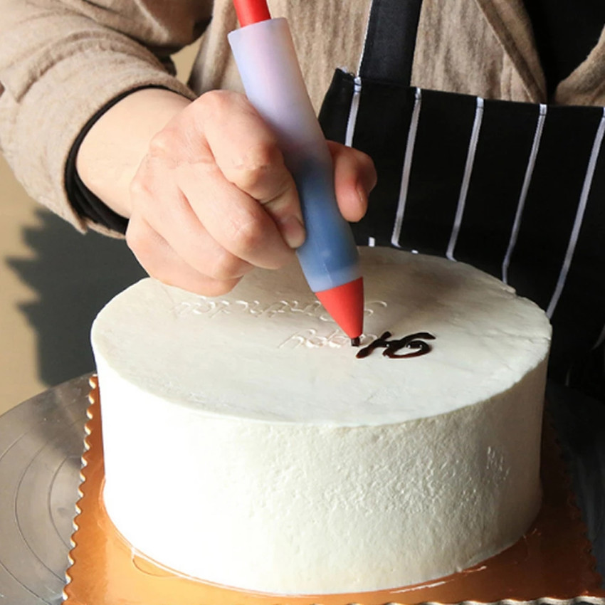 

1pc, Easy-to-use Piping Pen For Cake Decorating - Create Stunning Designs With Random Styles