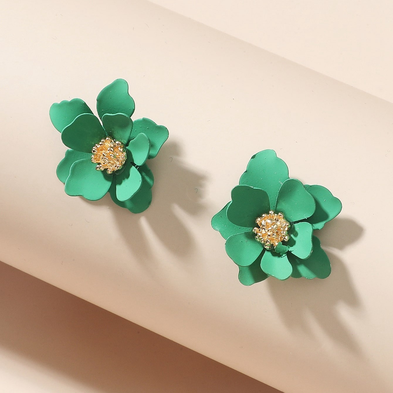 White Flower Stud Earrings for Women Flower Earring 2023 New