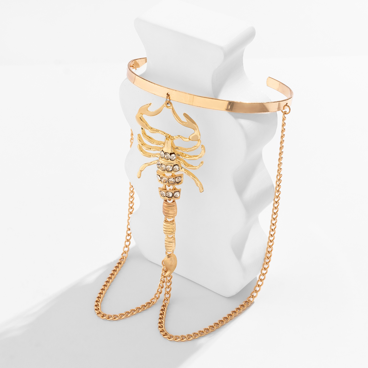 Scorpion & Chain Rhinestone Decor Arm Cuff