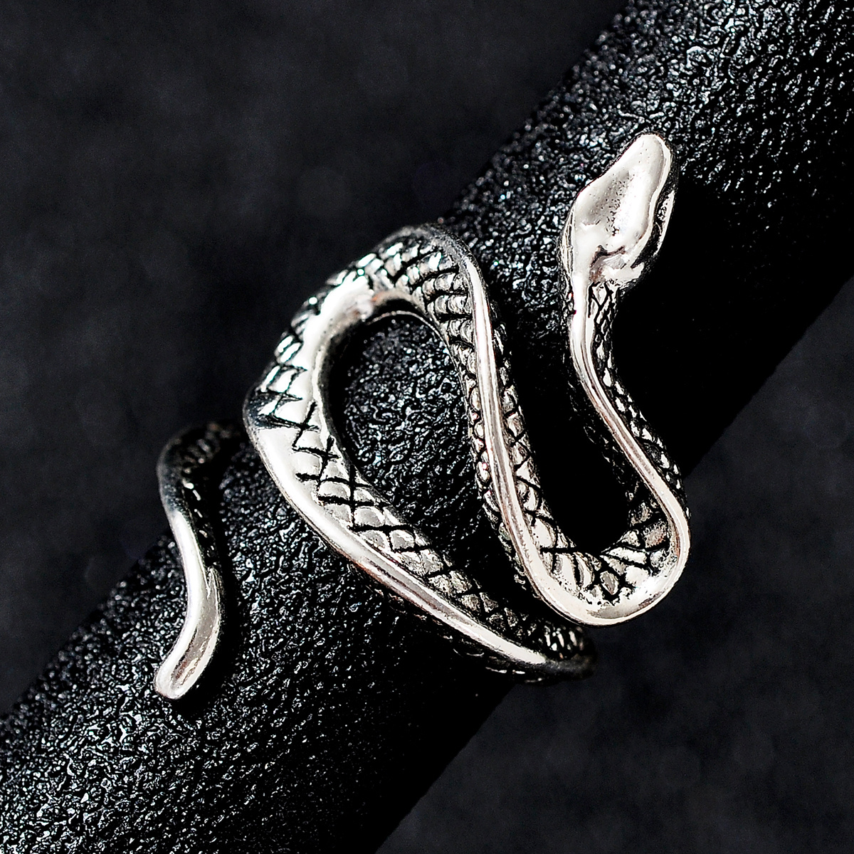 Men's Vintage Gothic Metal Snake Ring, Unique Design