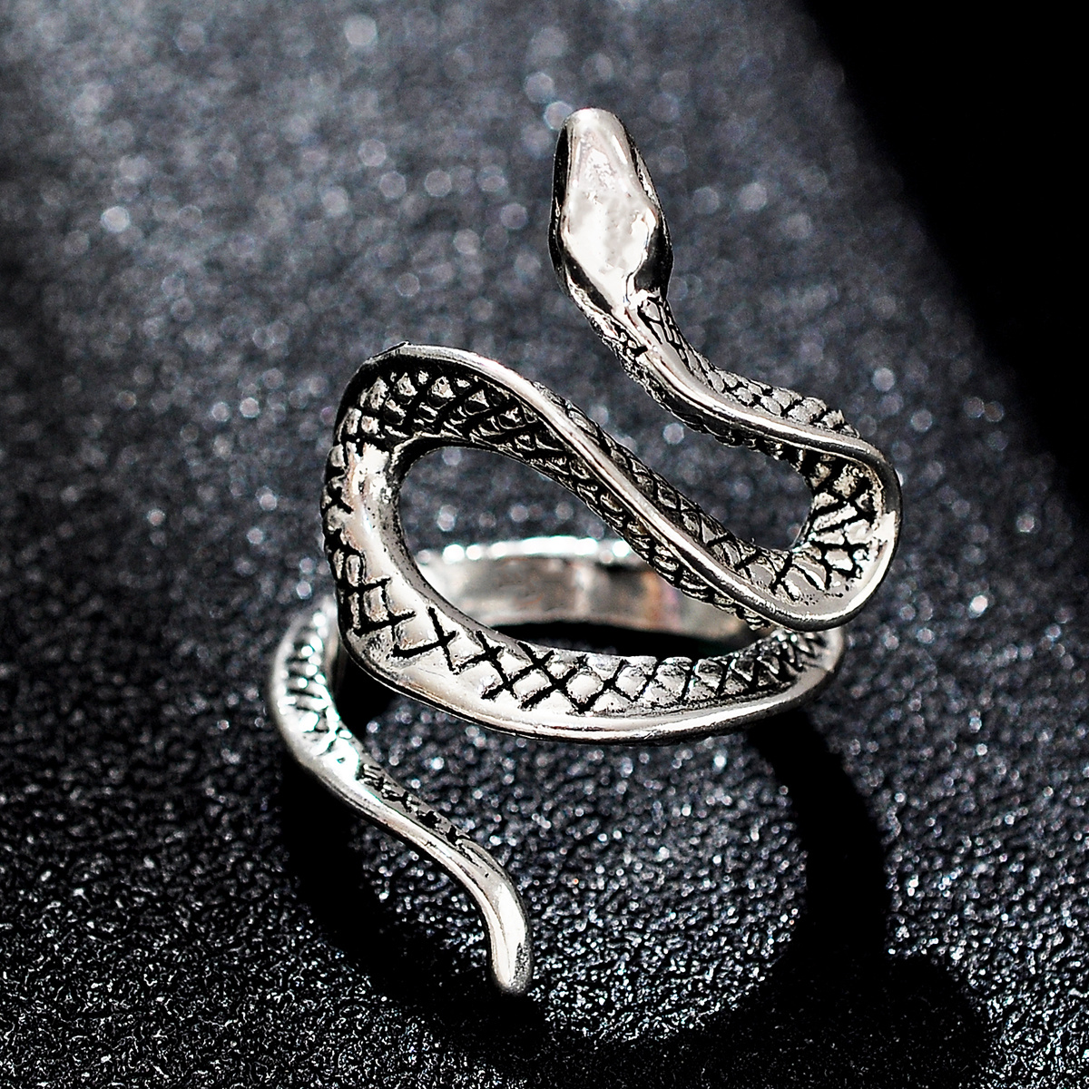 Men's Vintage Gothic Metal Snake Ring, Unique Design