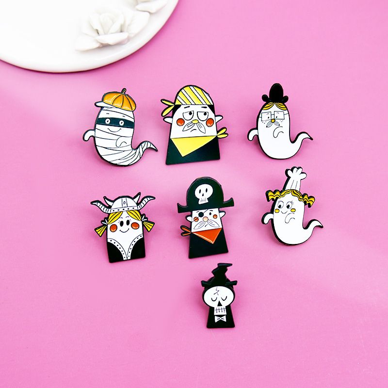 Cartoon Cute Little Ghost Family Creative Badge Pirate Skull Mummy Cake  Maker Funny Brooch - Clothing, Shoes & Jewelry - Temu
