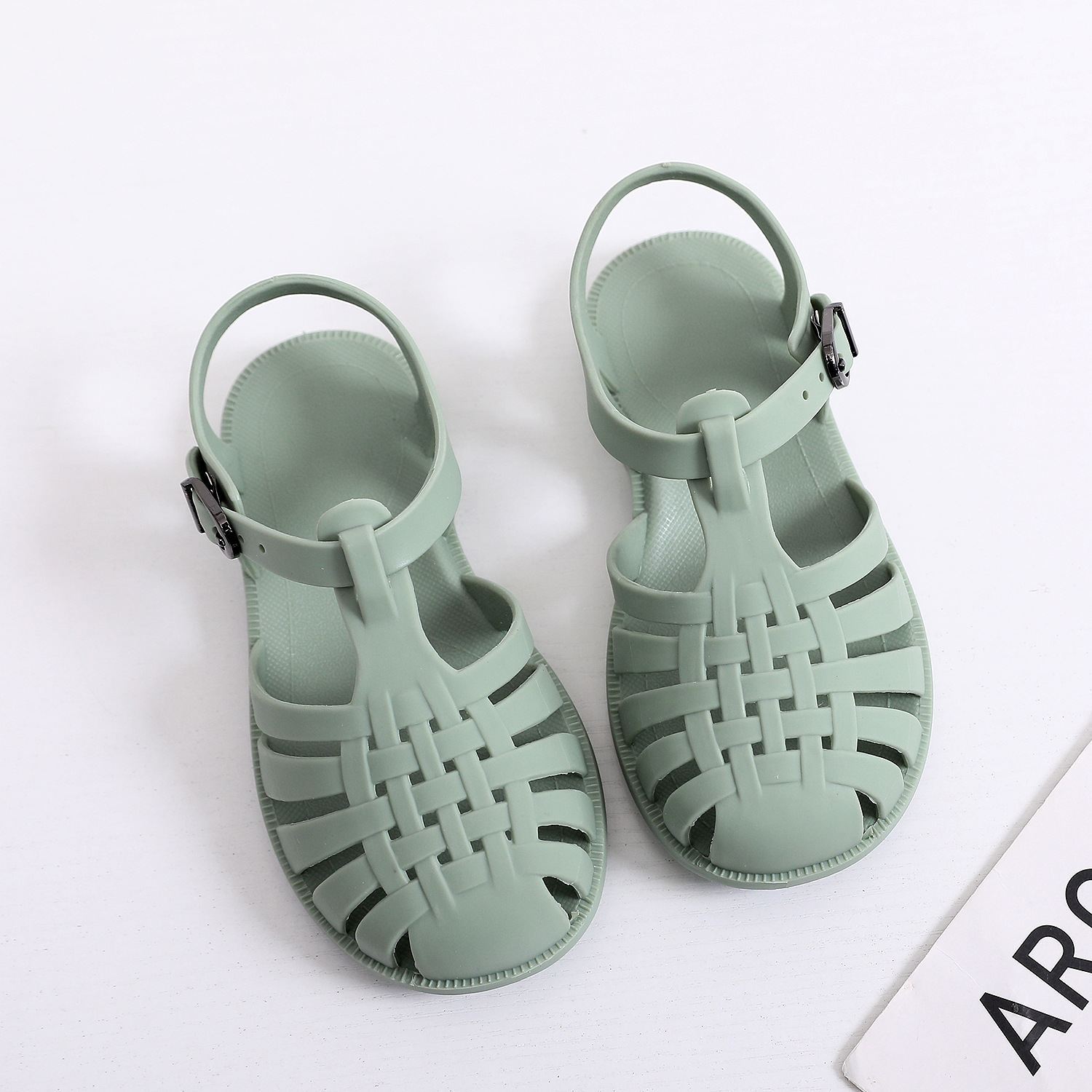2023 Girls Summer Sandals Non Slip Outdoor Closed Toe Beach Shoes